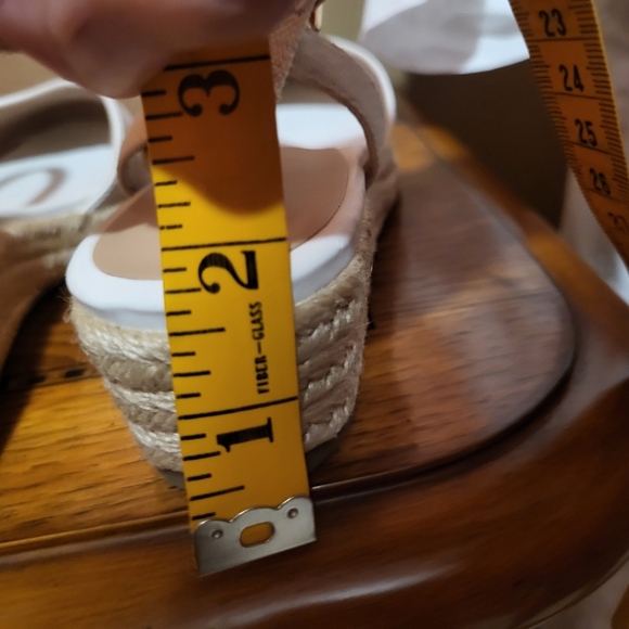 DREAM PAIRS White Ankle Strap Closed-Toe Espadrille Wedges Size 8.5 - Picture 10 of 11